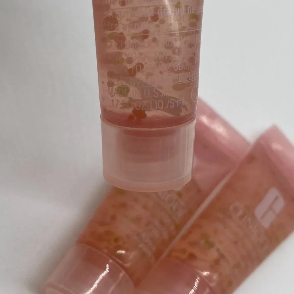 3 Clinique Moisture Surge Eye 96-Hour Hydro-Filler Concentrate, 0.17 oz - Picture 4 of 5